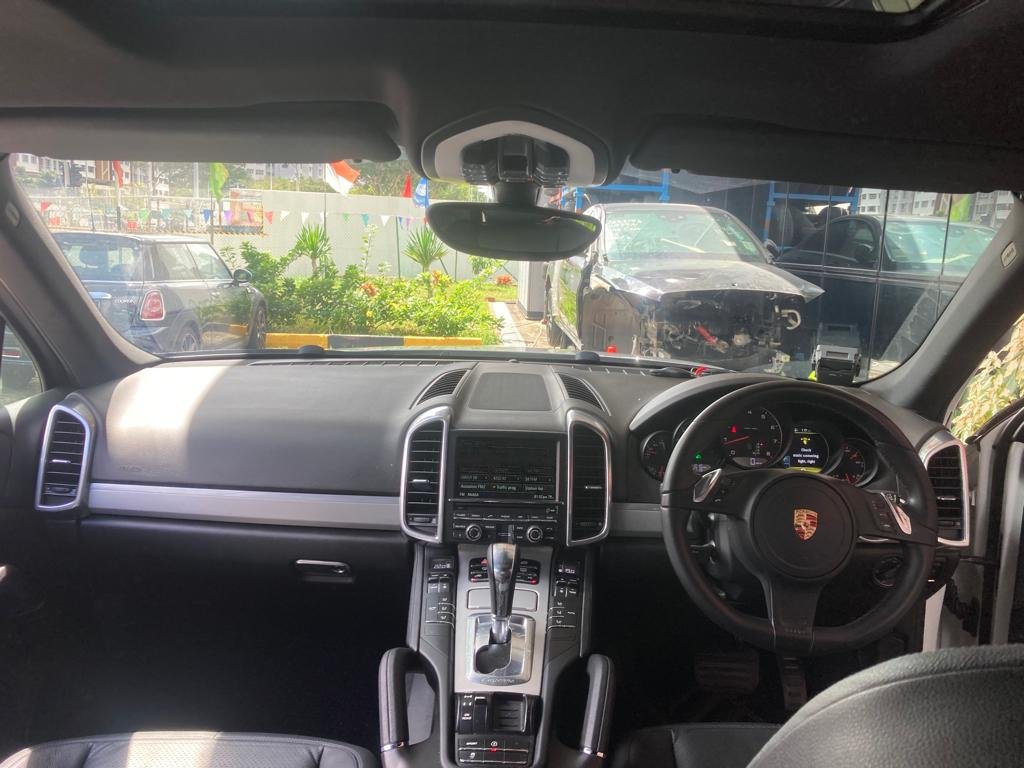 propelauto's tweet photo. Porsche Cayenne 958 3.6 V6 Gasoline Variant car arrived at #PropelAuto
Come & Spares for your ride #5WoodlandsWalk
#SingaporeCar #LocalScrap #ExportCars #Scrapcars #Porsche #Cayenne #V6Engine #GenuineParts #PerOwnedcarsSale #UsedCars #Secondhandcars #SpareParts #OnlineStore https://t.co/oVJ7wLjkqH