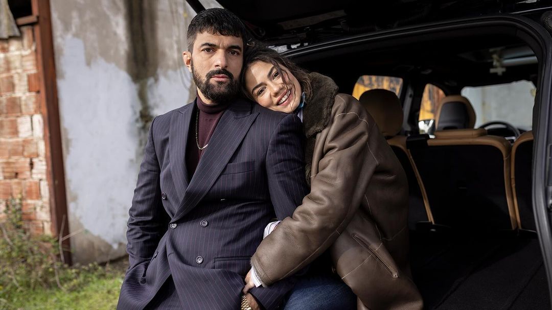 Ayyyyyy 😩🔥🔥💣

#DemetÖzdemir #EnginAkyürek #AdimFarah #FaHir
