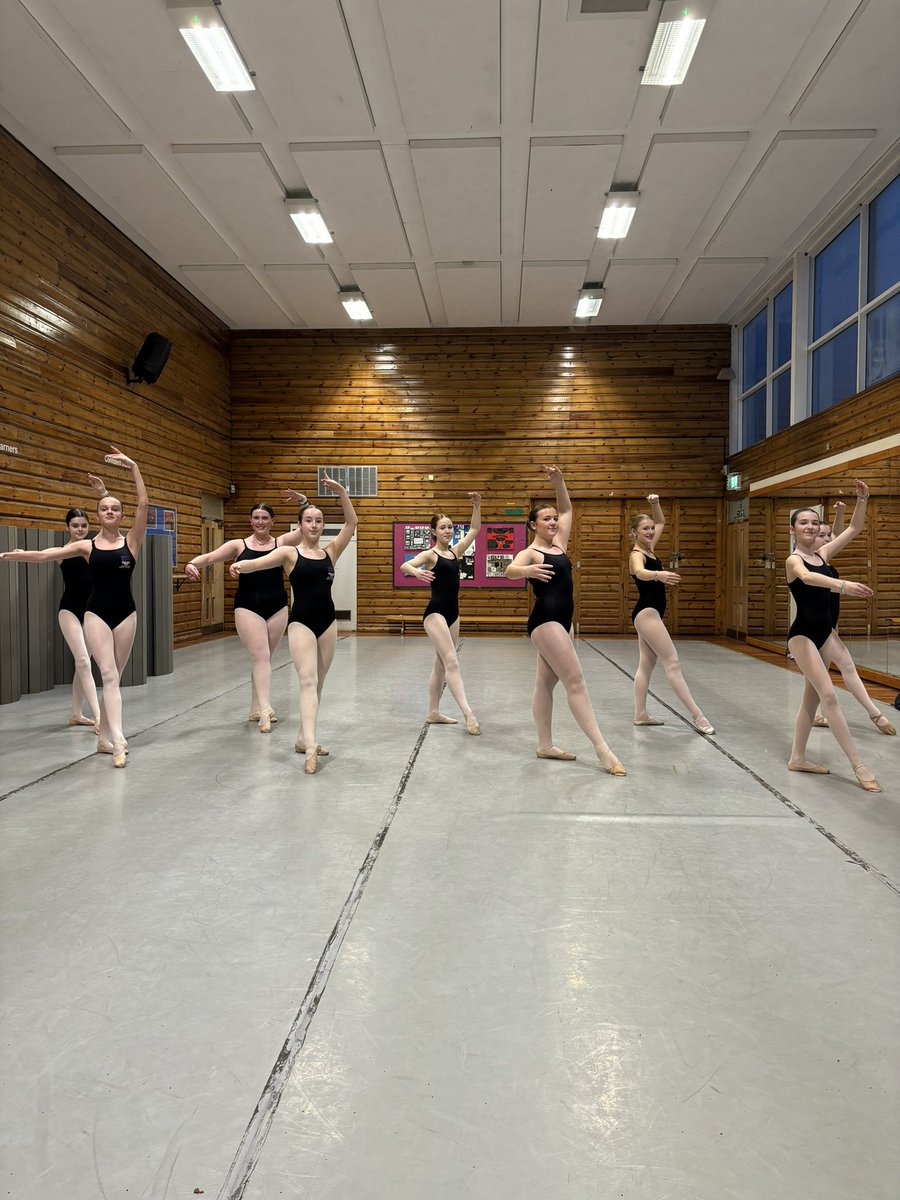 MissK_Ballet's tweet photo. Winter assessment completed ✔️ ❄️

Keep working hard everyone , Lovely work all round  🩰 

@DanceBannerman https://t.co/yAlRcTUJzB