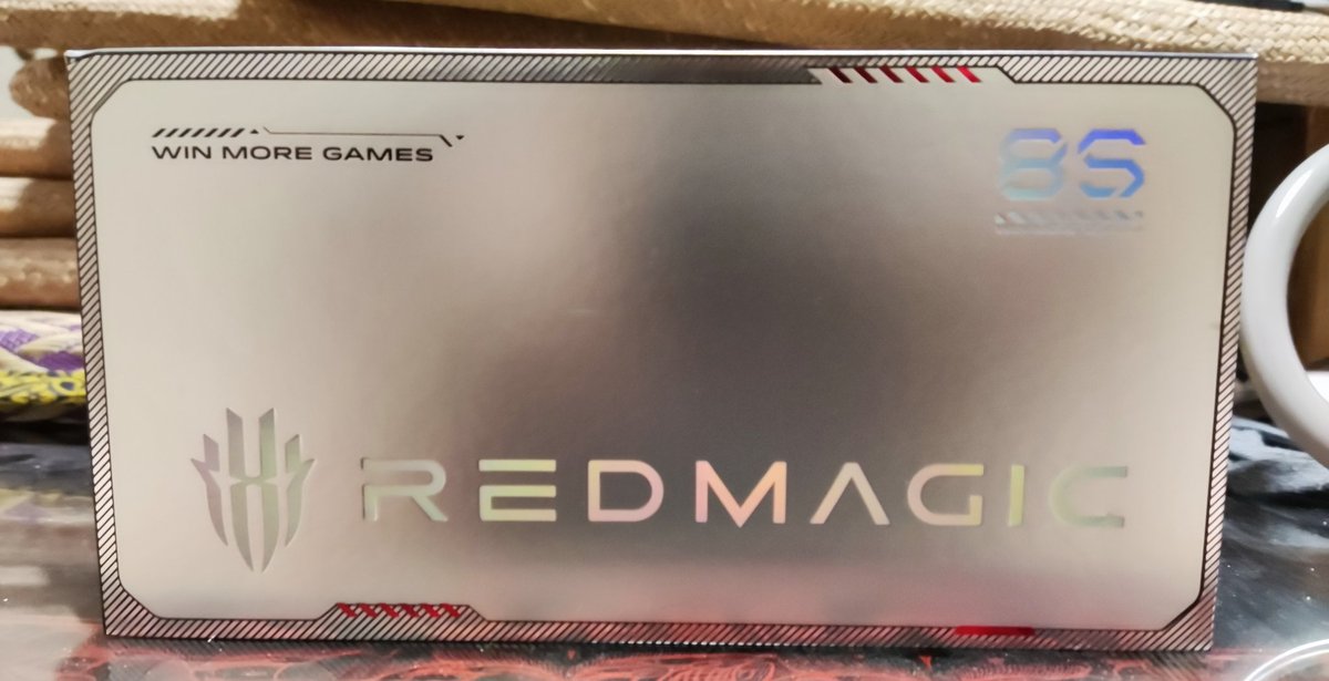 NWvNAemM0Eq2vft's tweet photo. #REDMAGIC8SPro
遂にredmagicが来た!
めっちゃ綺麗✨
これからよろしく! https://t.co/cVVBbQjvK1