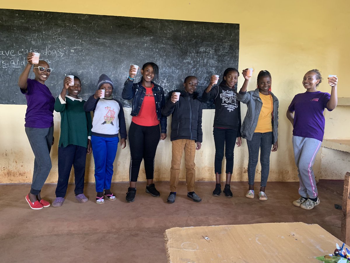 DadaStem's tweet image. Because everyone did well, we have decided to cheers to success and greatness🥂. We are also sharing snacks to symbolize happy moments.
#DadaSTEM
#WatotoTucodeMashinani
#KidsCodingWeek
#ComputerScience
#KidsInTech
#KidsInComputing
#KidsInComputerScience
#KidsWhoCode