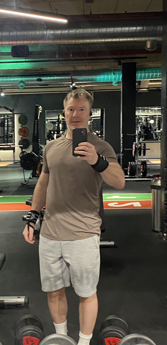 PoolyCod's tweet image. Week 7 of the @LDN_Muscle complete.  Today’s workout deffo the best of the week. Couldn’t get into it this week, I couldn’t get motivated.  I still turned up and ground it out.