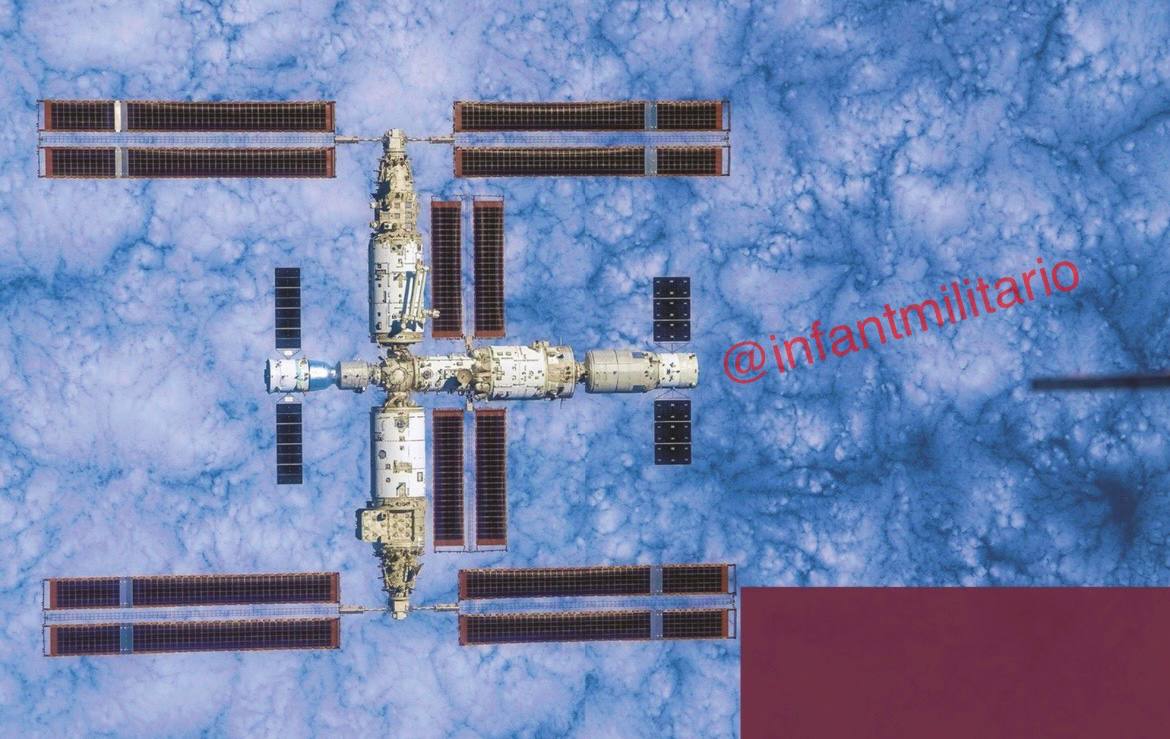 🇨🇳 | Photo of the current configuration of the Chinese space station has been released.

#ChineseSpaceStation #China #SpaceExploration #CosmicView #SpaceTechnology #SpaceX