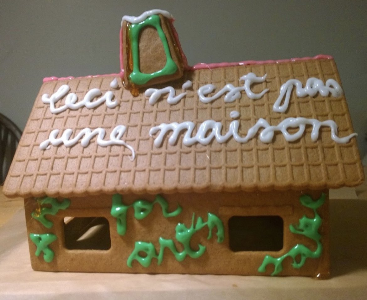 BlythexSmith's tweet photo. Gingerbread house frenzy. #pointlessstuff #gingerbreadhousemaking #thistooshallpass #cecinestpasunemaison #chronicpainter https://t.co/mFQ1iInOr4