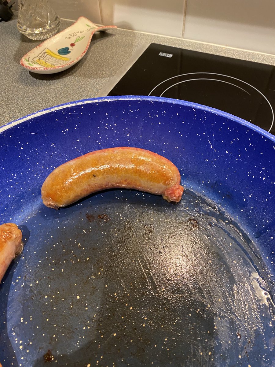 lloydbayley's tweet image. Men cooking: “Geez, that must be sore…”
#mencooking #imsuchachild