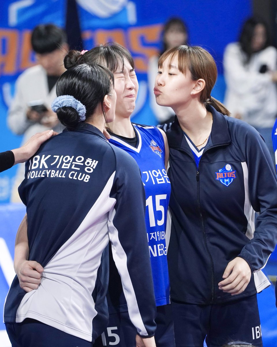 얘들아 제발요.....
밍경 주먹 보라고...