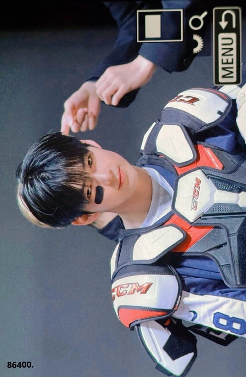 86400shb's tweet image. 231209 🏈

#성한빈 #SUNGHANBIN #ソンハンビン
#ZEROBASEONE #ZB1