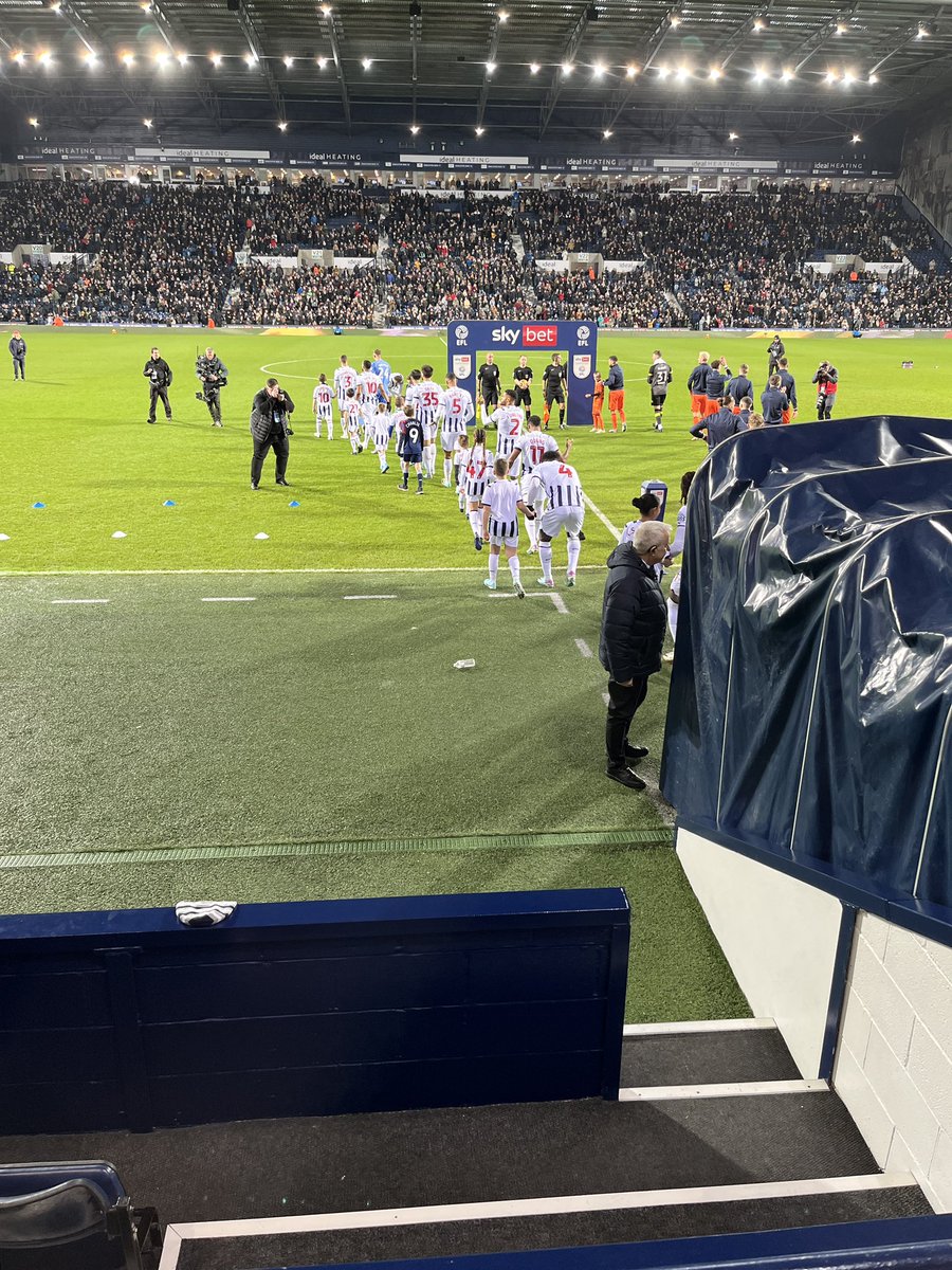 gantrycranes's tweet photo. #WBA TICKET COMPETITION.
AG Cranes are offering a pair of #WESTBROM tickets for the Halfords Lane stand directly behind the #Baggies dugout for the game against @stokecity on the 17th of December at the #Hawthorns noon KO.
Simply FOLLOW us and RETWEET for a chance to win. #COYB https://t.co/o1vEilIgCw