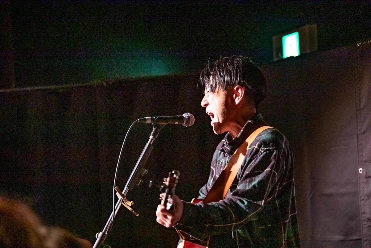 2YOU_MAGAZINE's tweet photo. #メテオX速レポ
【堤晋一(ex. Bivattchee) 】2009年にタイムスリップしたんじゃなくて、あれからみんな14年生きてきて、その足跡を噛み締めるように歌う堤晋一を見つめる表情たるや。みんながずっと持ち続けたはんぶんこした愛のかけらがひとつになった夜。また会えたね。
#NRM2023
📸 @momophoto0918 https://t.co/sbjlbFYpkm