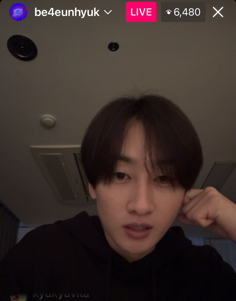 EunhyukFacts's tweet photo. be4eunhyuk Instagram live while having a meal 🫶🥰

https://t.co/ijcc9cfJKz

#Eunhyuk https://t.co/bf8JEki5mD