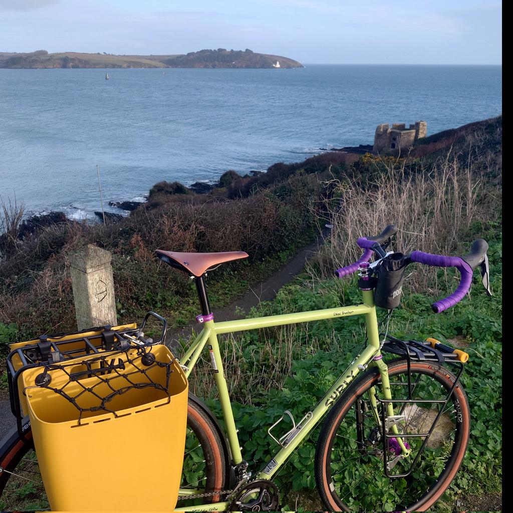 Quick trip to the shops yesterday, ran out of spaghetti hoops. #cycle #cyclecornwall #cargobike