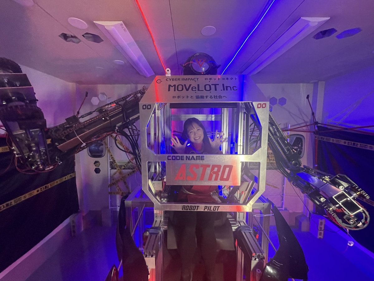 MOVeLOT's tweet photo. なんと!?ROBOT BASEに東京力車さんが来てくれました!
東京力車さんは浅草で人力車をやっている会社さんで一緒に仕事するかもなんです。
詳細は@MOVeLOTの方で発表しますので楽しみにしてくださいね。
P.S
今回試乗してくれた東京力車の男性スタッフの片山さん、女性スタッフのミサさんは超人気スタッフらしいです。ロボットに乗っても華がありますね!人力車乗る際にはぜひ♪