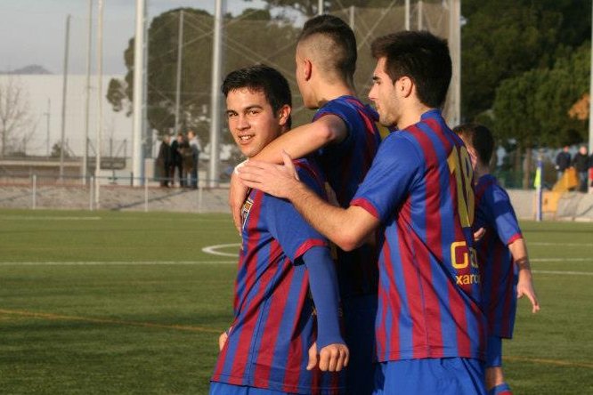 havokcfgava's tweet photo. Al 2013 el juvenil del #Gavà va caure davant el Mallorca per 1-2, tot i que Xavi Freixas va avançar als gavanencs. Aquell Mallorca tenia jugadors amb un gran potencial ofensiu com @marcoasensio10 (PSG), @BrandonTLL11 (PAOK) o @CedricOmoigui9 (Ibiza)

https://t.co/H4GvT3S38q https://t.co/1lT3zEWQJQ