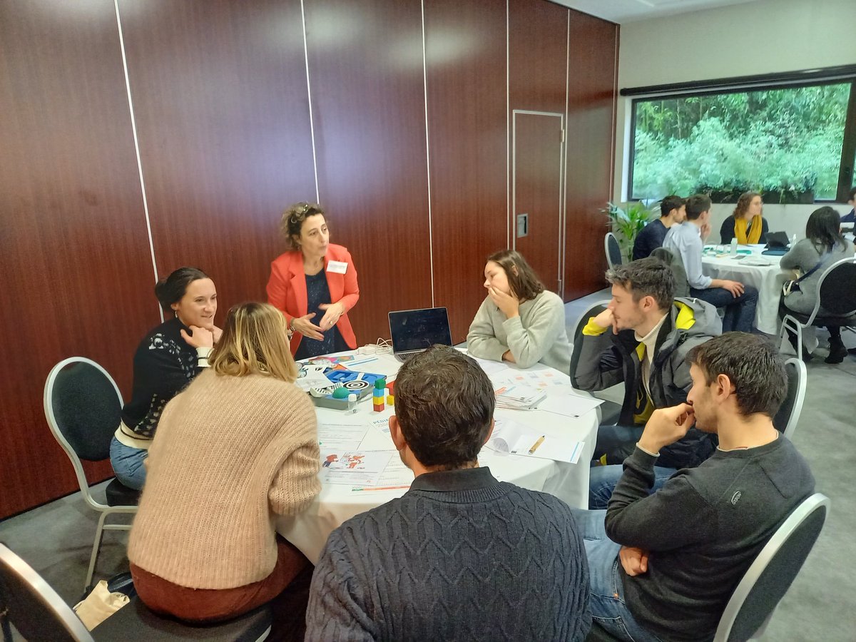 URMedLib_PDL's tweet photo. C'est parti pour les Rdv annuels de la médecine libérale à Angers Merci aux experts,consœurs, confrères, participants internes, remplaçants, jeunes installés...
@Cpam44LA @ars_pdl @Kitmedical_ @Whydoc_ @ordre_medecins @Urssaf_PdL #carmf #avocats #comptables #cpts #MSP @AssoSPS https://t.co/kIsDdm86ty