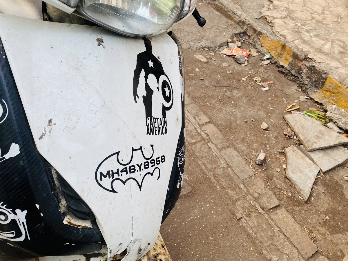 AshuTIndia's tweet photo. Parking menace at Minoo Desai Road Colaba outside Shapoorji Pallonji .  @MTPHereToHelp Kindly take strict action against these bike owners who block parking for their car @mybmc https://t.co/v3pnyHmA49