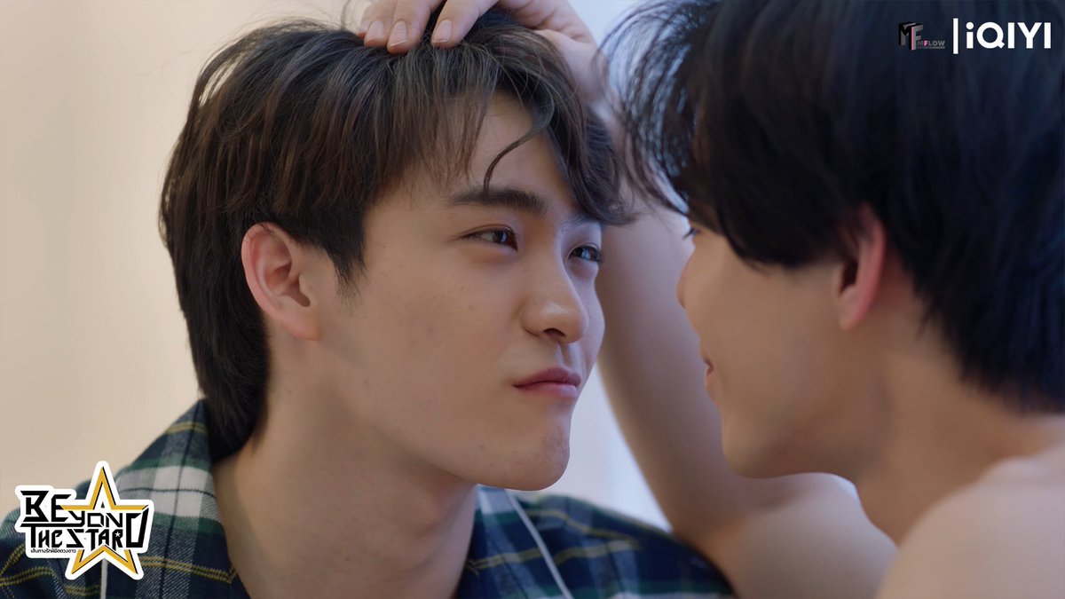 iQIYI_Thailand's tweet photo. ง่วงแต่นอนไม่หลับ เพราะไม่มีคนนอนข้างๆหหรือเปล่า ?
#beyondthestarEP5

📍ทุกวันเสาร์ เวลา 23.45น.
💚ดูออนไลน์เวอร์ชัน UNCUT บนแอป #iQIYI เเละ เว็บ https://t.co/qsOnzr689F ที่เดียวเท่านั้น
https://t.co/TgGb8j4DV1

#beyondthestarseries #เส้นทางรักพิชิตดวงดาว #mflowentertainment https://t.co/RzkS2RBVjI