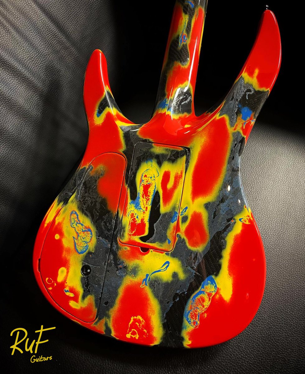 RUF Guitars tweet media