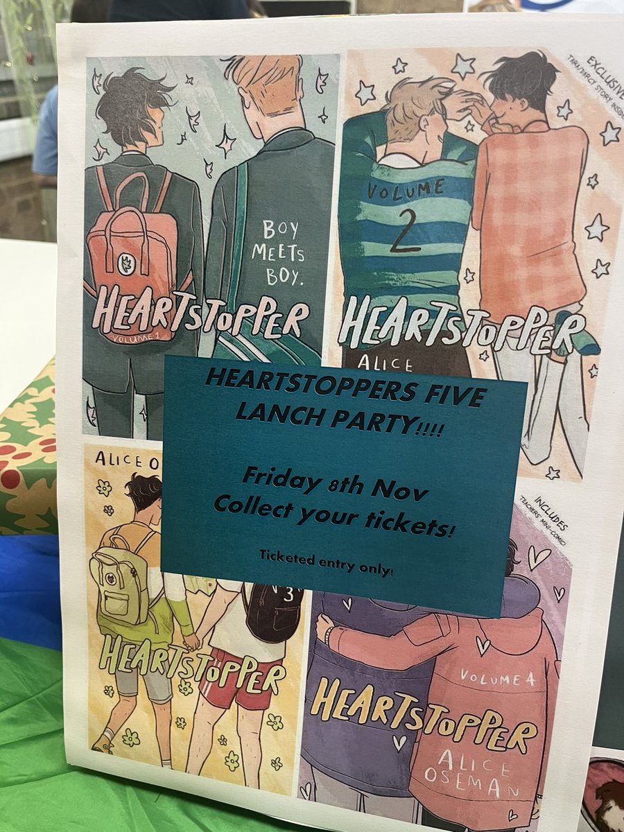 Heartstopper launch party was a feast of happiness, badge making, leaf shaped biscuits and of course reading 🥰🏳️‍🌈 #Heartstopper5 #booklaunch #schoollibraries #readingschool #feelgoodfriday