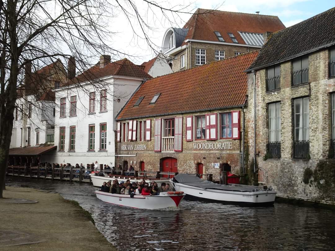 skymanuelima's tweet image. Bruges é uma das cidades mais visitadas da Bélgica. Uma cidade que ainda mantem seus traços medievais que aliados com seus canais, dão um charme todo especial a essa cidade da região de #Flandres, localizada ao norte de #Bruxelas. #Bruges #Bélgica #travelphotography #viagens