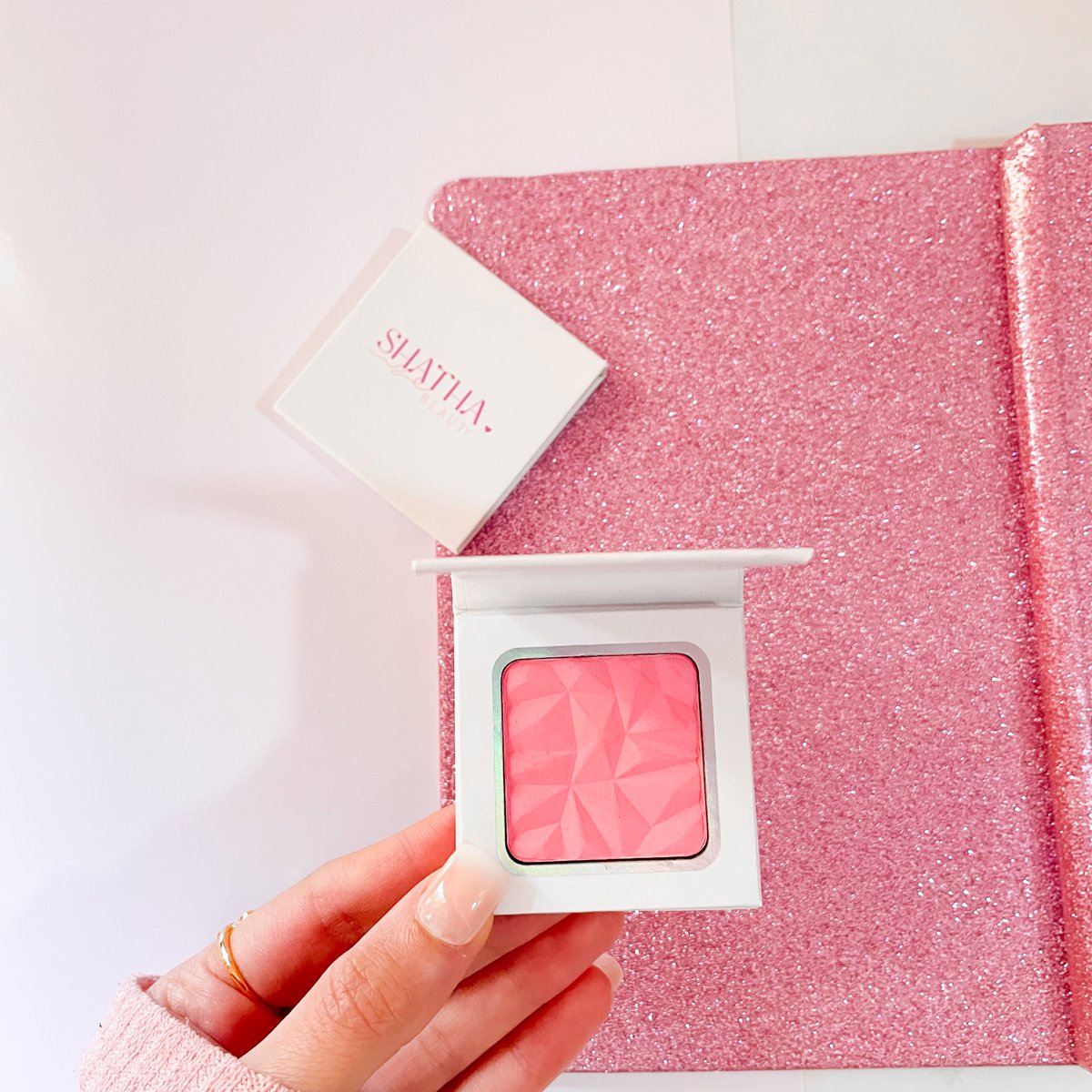 𝑆𝐻𝐴𝑇𝐻𝐴 𝐵𝐸𝐴𝑈𝑇𝑌 tweet media