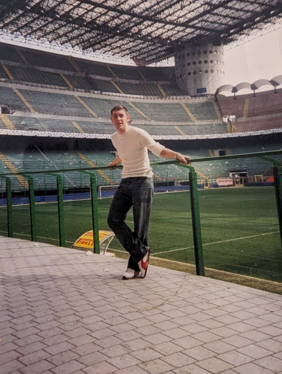 BryanWalker8's tweet photo. Just found this photo from 20 years ago in The San Siro before Newcastle played Inter Milan. https://t.co/zSF7dUXXrZ