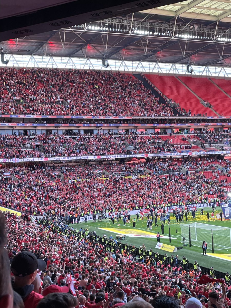 kchall's tweet photo. With such a nervous feeling in my stomach I hope @NFFC get the result thats needed today to keep Cooper in a job I hope the players play for him like their jobs depend on it! This man has brought so much back to our club &amp; I back him 100% #backthemanager #NFFC https://t.co/PFwERRNkbB
