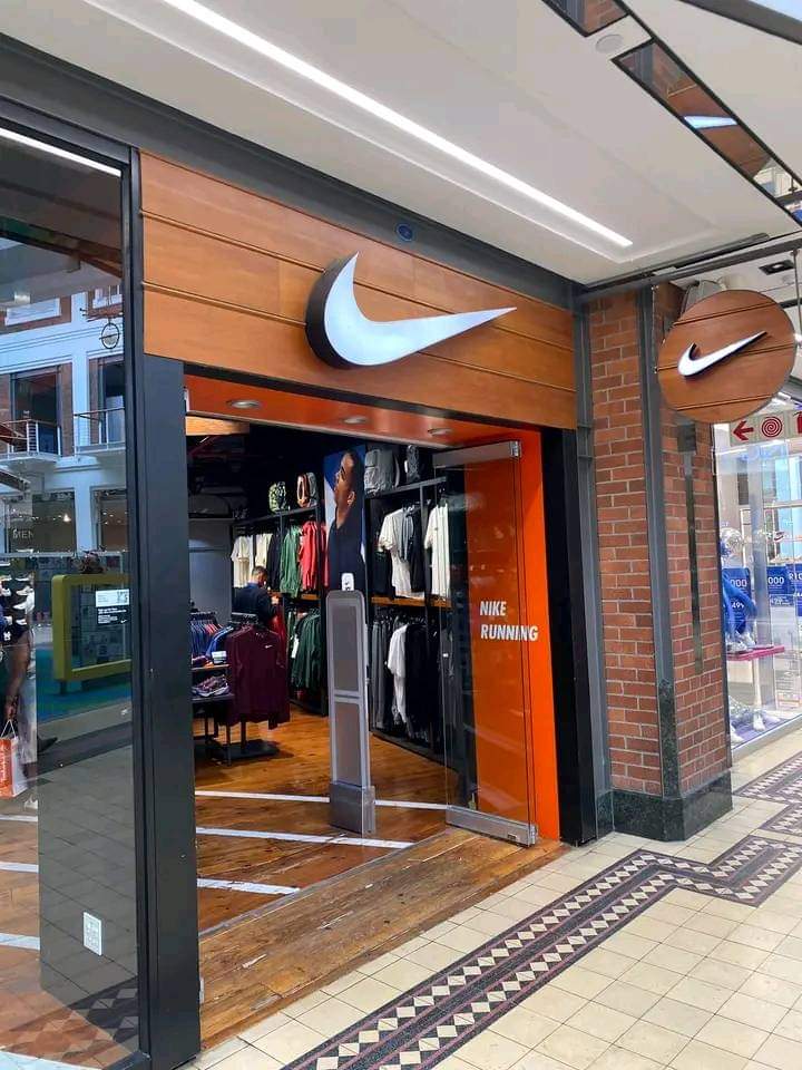 Mosaricious's tweet image. This is where you buy your Air Force or at Cross Trainer or Sportscene not at "Inbox me for price"