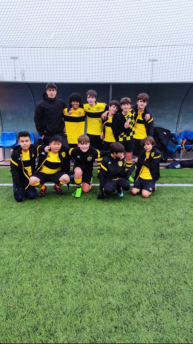 🟡⚫️📸| A falta de futbol… 🤩 VICTORIAS 🤩

Os dejamos las 📸 de algunas de las victorias ✅ del fin de semana pasado 🤩

#VamosChamar || #CHV1995🟡⚫️