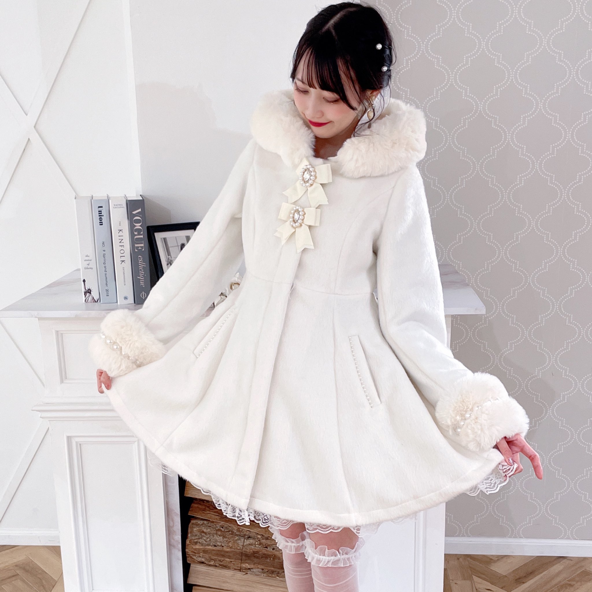 MARS イモちゃん コート ホワイト ♡ ビジュー付フレアロング