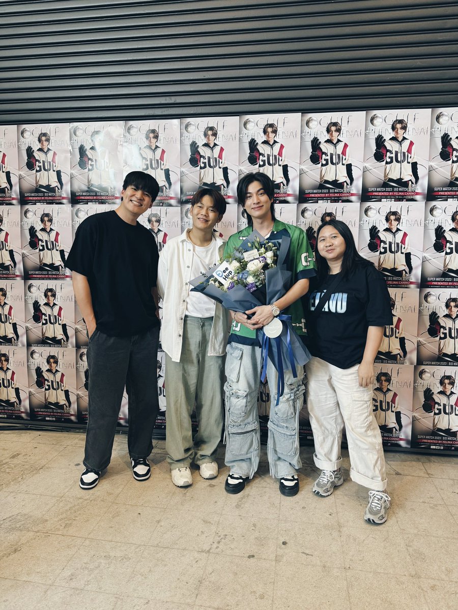 อีกปีที่ได้มาหา <a href="/gulfkanawut/">gulfkanawut</a> สุขสันต์วันเกิดย้อนหลังอีกทีนะน้องชาย มีความสุขมาก ๆ พวกพี่ยังซัพพอตเสมอ รอวันที่ได้กลับมาร่วมงานกัน 😍😍 <a href="/teesinta/">บัณฑิต,ตี๋ (ดีฮัพเฮ้าส์) 🏳️‍🌈</a> <a href="/Aomorm24/">AOM</a> #GULFPHENOMENAL