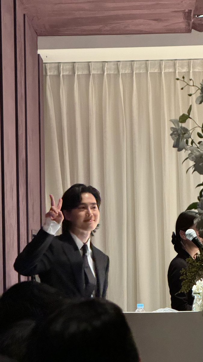 BAEKHYUN ins
<a href="/weareoneEXO/">EXO</a>