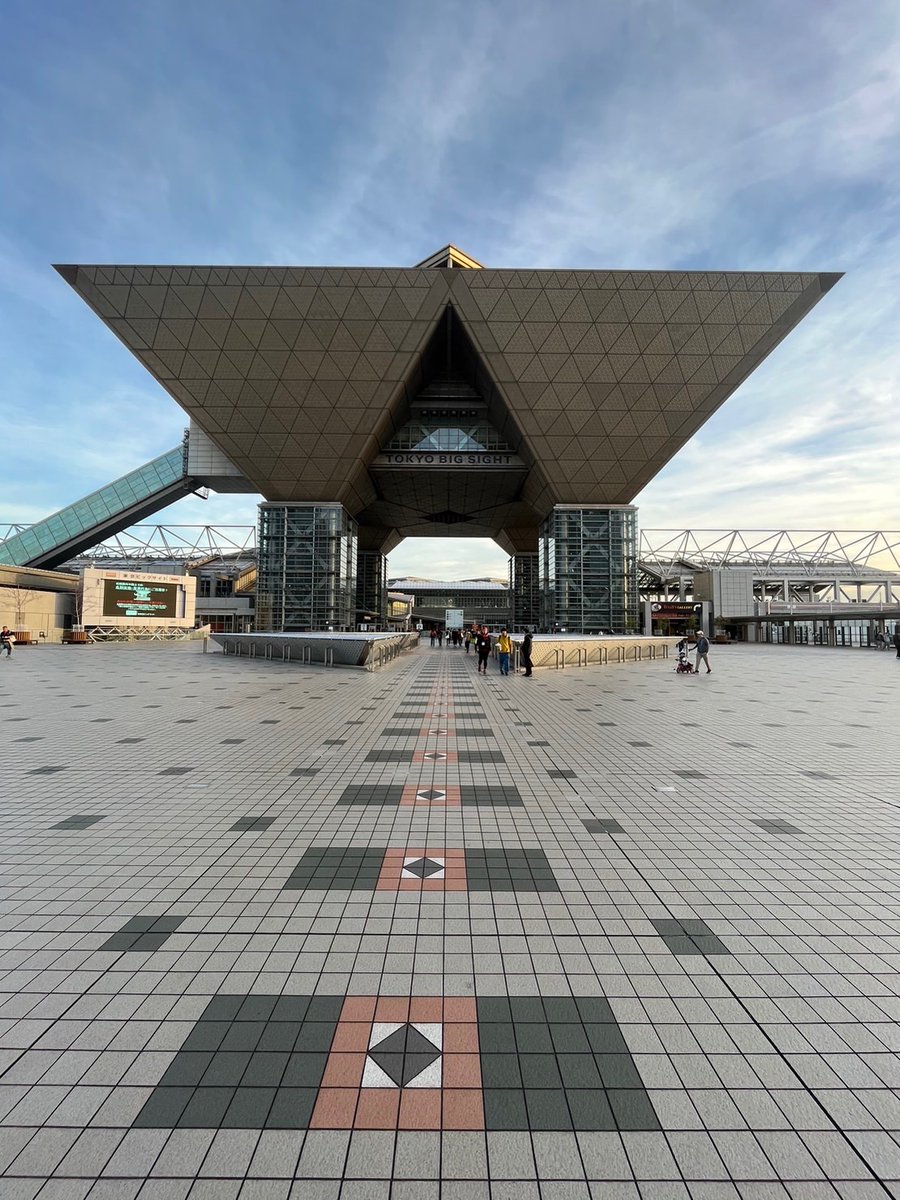 O2TY_GAMES's tweet photo. ゲムマおつかれさまでした���！
今回は遊びに行く側でしたが、出展してた時には見えてなかったものがたくさん見えて勉強になりました！
「らいおんスクエア」の現物も見られて、いくつか気になるゲームも買えたので満足！

#ゲームマーケット2023秋 https://t.co/JjWPiyN5NJ