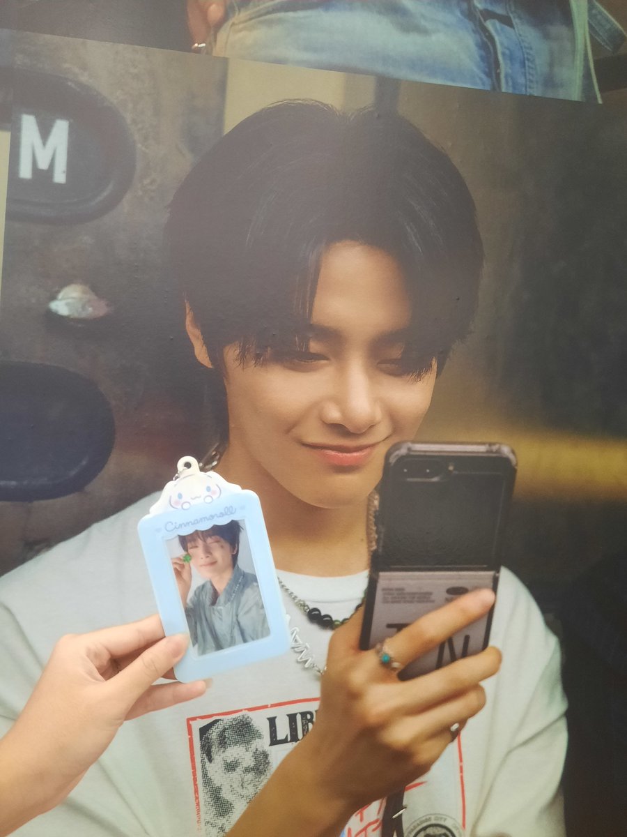 matestays's tweet photo. yuhuu main kesini 🤩

#SLBS #STRAYKIDS #STARTOGALAXY #SLBSSTUDIO #SLBSPOPUP https://t.co/K5Z1slAptJ