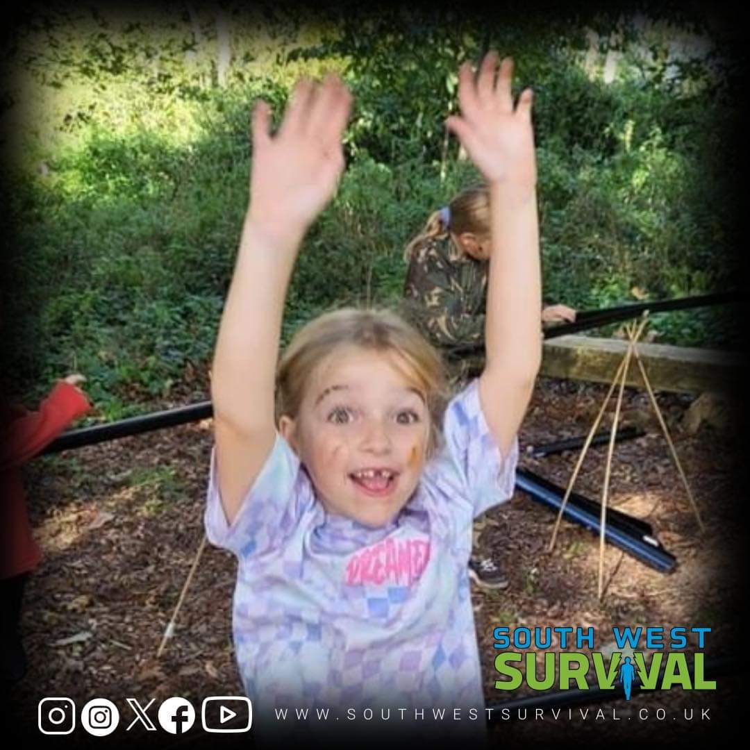 CAPTION THIS 😄 

#captionthis #photofun #happyaboutsomething #exciting #result #funtimes #kidsworkshop #schoolsession #interaction #teambuilding #workingtogether #kidsevent #parties #edicate #survivalskills #bushcraft #learning #southwestsurvival