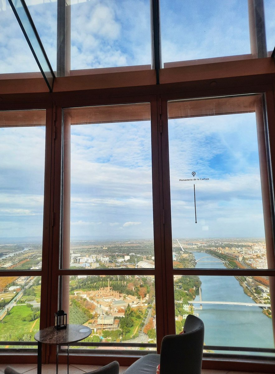 AV_Irma's tweet photo. El rascacielos más alto de Andalucía.

#FotoIrma Torre Sevilla
#TorrePelli #architecture #architwitter #Sevilla #Andalucía #España #Spain https://t.co/G8bjmM5jTZ