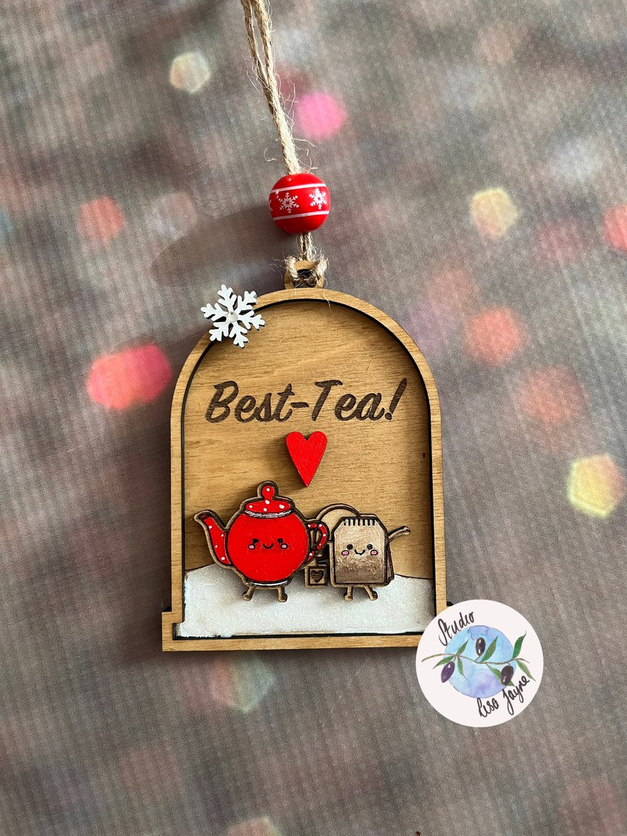 good morning 👋

Lots of Christmas decorations and stocking fillers available on my Etsy store

studiolisajayne.etsy.com

Not much time left now before Christmas 🎅🏻 

#UKGiftHour #UkGiftAm #shopindie #etsyuk #shopsmall #CraftBizParty #madeinwales