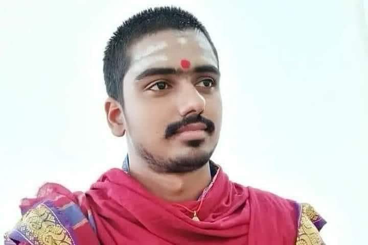 Gaziabad student Mohit Pandey selected as Ayodhya Ram Temple priest

After spending seven years in Dudheshwar Ved Vidyapeeth, Mohit Pandey went to Tirupati for further studies. He has been selected among the 50 people chosen for the position after interviewing 3000 people and