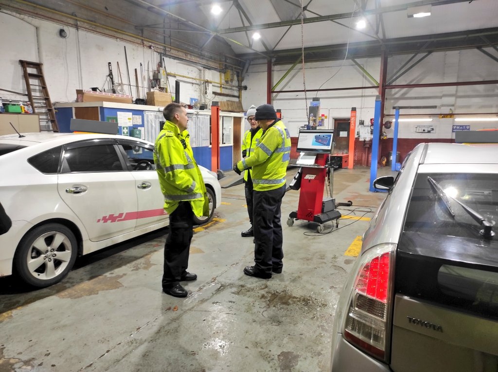 Last night our Forensic Vehicle Examiners (#FVEs) joined @Northants_RPU and @Northants_RPT working alongside @WestNorthants performing safety and compliance checks on taxis and private hire vehicles. Sadly the minority let tyres and lights put them off the road #prohibited.