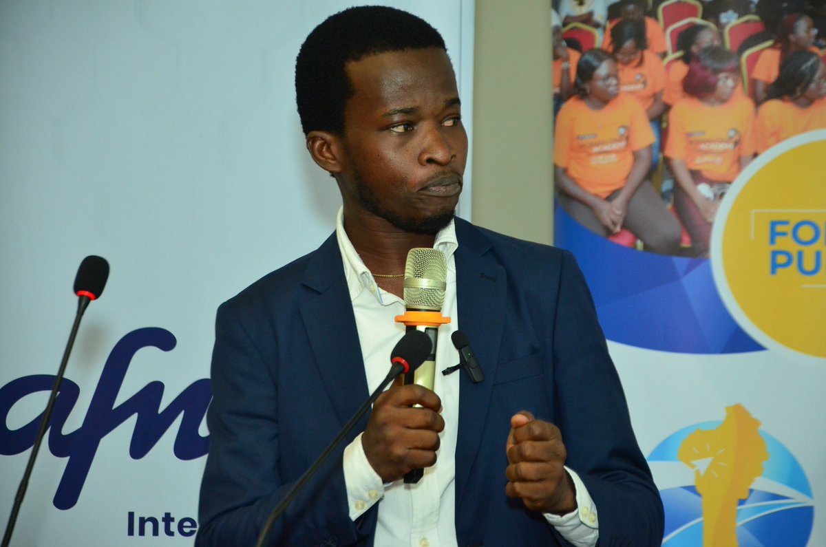 Le thème : L'importance des espaces en ligne pour l'accès à l'information a été animée par CODJO Emmanuel 

#BDF2023 #dnsforum