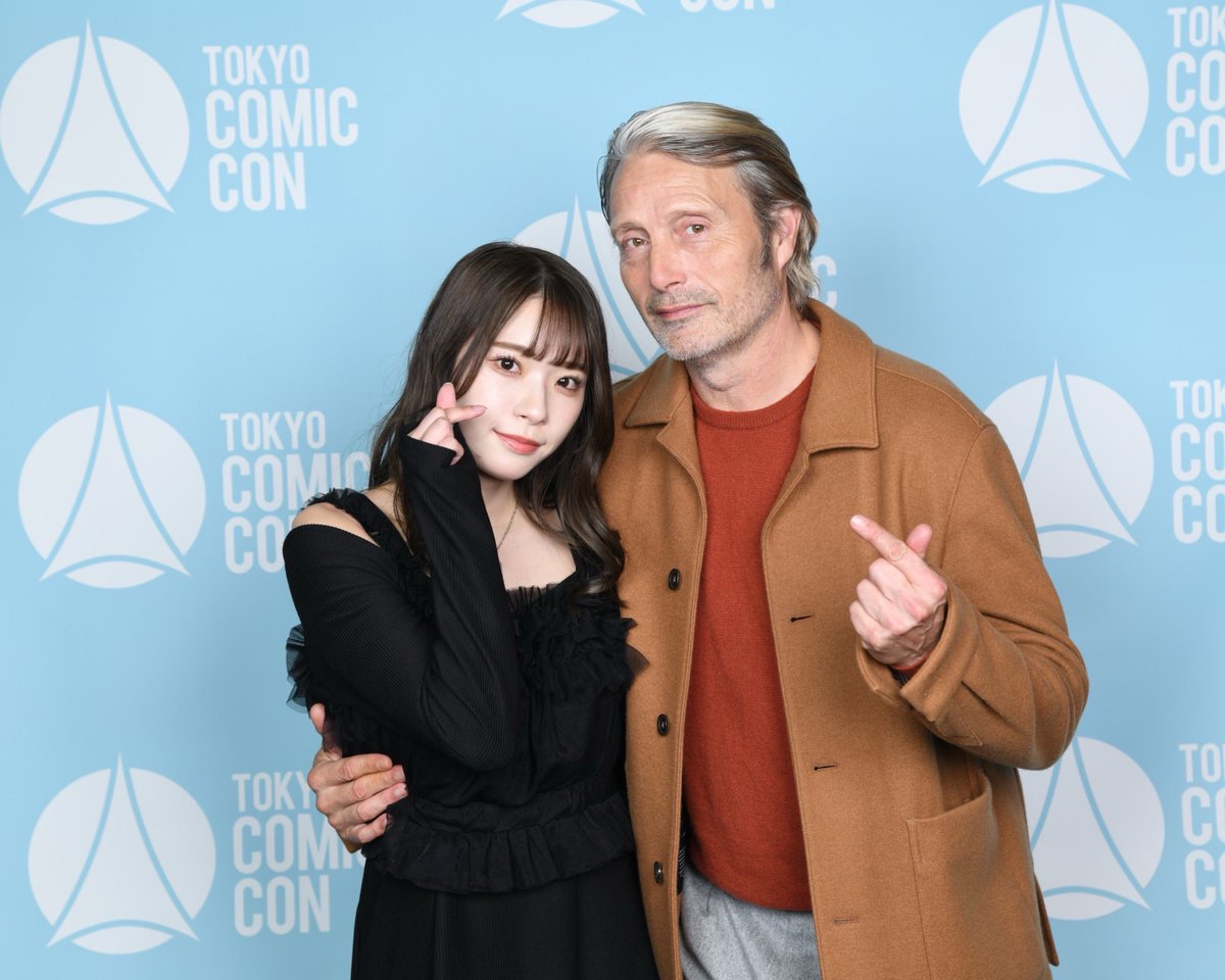 マッツ・ミケルセン
トム・ヒドルストン
ベネディクト・カンバーバッチ
と撮影出来た幸せすぎる。。。トムヒのサインも額に入れて飾ろ🥹🫶🏻
#東京コミコン https://t.co/aFLvWvxSle