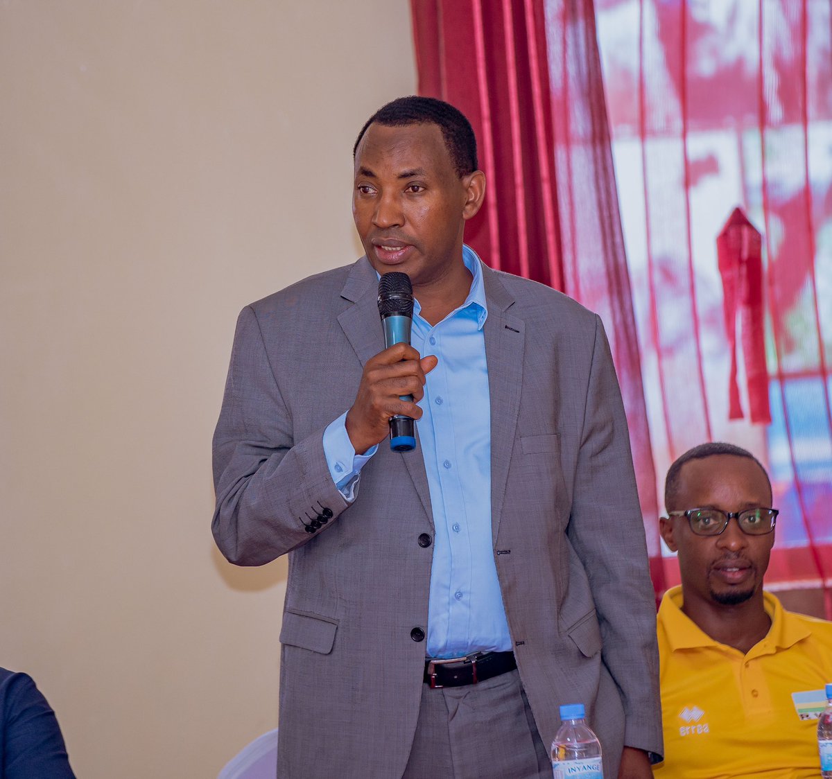 Rw_Volleyball's tweet photo. Mu nteko rusange Idasanzwe abanyamuryango bemeye kandi bakira ubusabe bwโikipe ya @KeplerHQ ndetse na @eaur_rw bwo kwinjira mu cyiciro cya mbere nkโabanyamuryango bashya.
Murakaze neza mu muryango mugariwa Volleyball #KeplerVC๐ na #EAURVC๐ฉต https://t.co/hSLiizpmw6