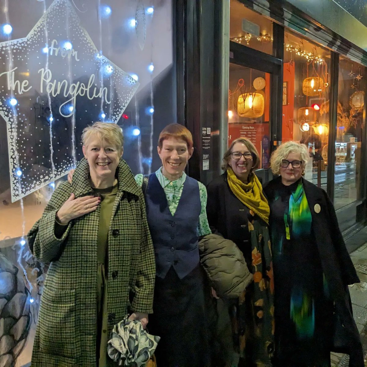 Book Club Christmas Do 🌲 
Great fizz in Pangolin Craft Beer &amp; amazing food right next door in <a href="/theOrangeBird2/">the Orange Bird</a> ❤️
All in Hillsborough 👍
Fav book of the year Still Life , Sarah Winman.
#Sheffield #books