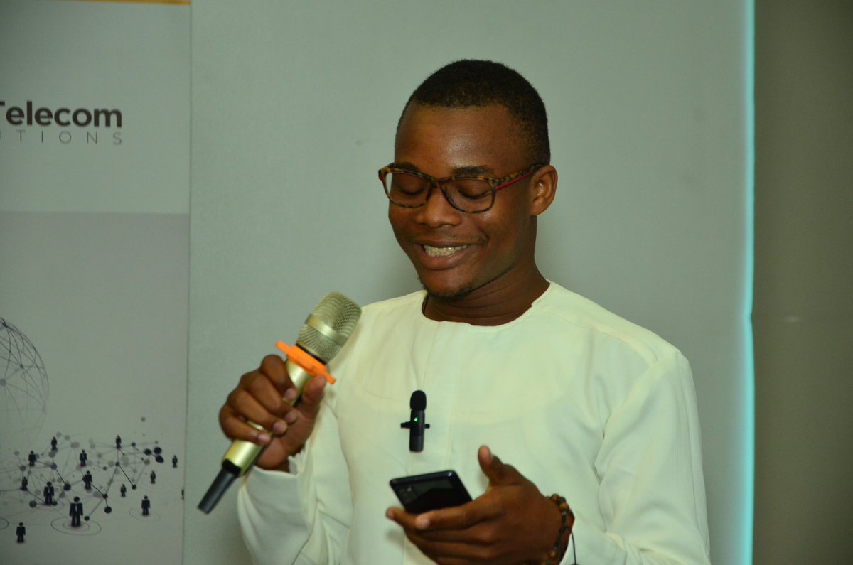 Le thème : La Gouvernance
Numérique au Bénin: état des lieux a été animé par KEKE Mahuvivi Turibio

#BDF2023