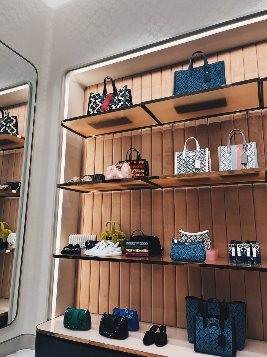 zlyonce's tweet image. Attended Kate Spade New York Holiday Preview Party ✨ #katespademalaysia #pavilionkl