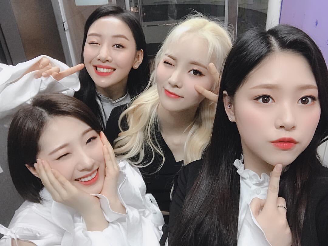 ᅠ
[🔭] 𝐂𝐚𝐩𝐭𝐮𝐫𝐞 𝐓𝐡𝐞 𝐌𝐨𝐦𝐞𝐧𝐭:
231209 一 LUMINARY’s Activities.

LUMINARY's members is spotted today at Seminyak Beach, Denpasar, Bali to attend <a href="/thehermawans/">Hermawan Family</a> Charity Night Event.

#LUMINARY
ᅠ