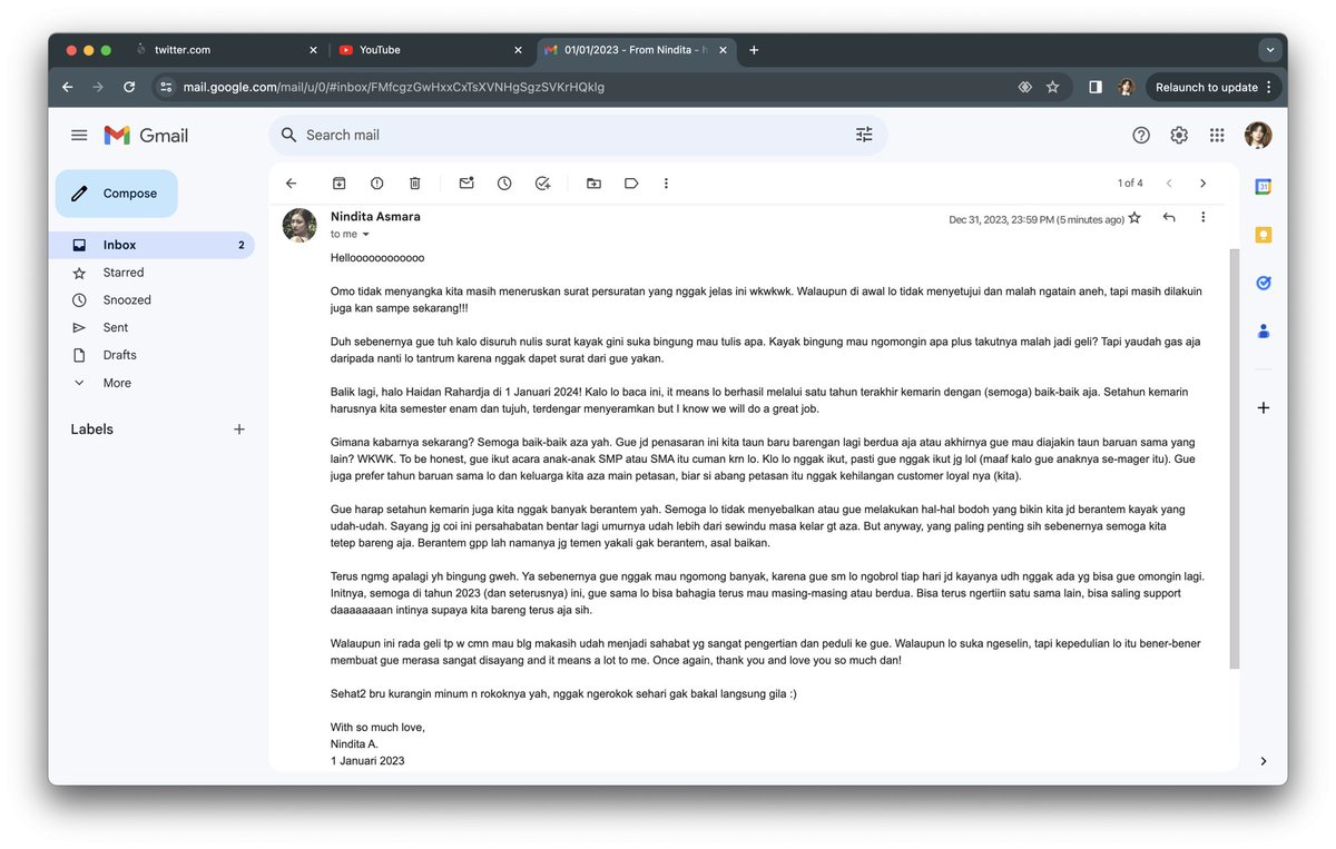 meichaton's tweet image. 101. Si tukang petasannya nangis nggak ya langganan dia gak belanja disitu lagi :'(