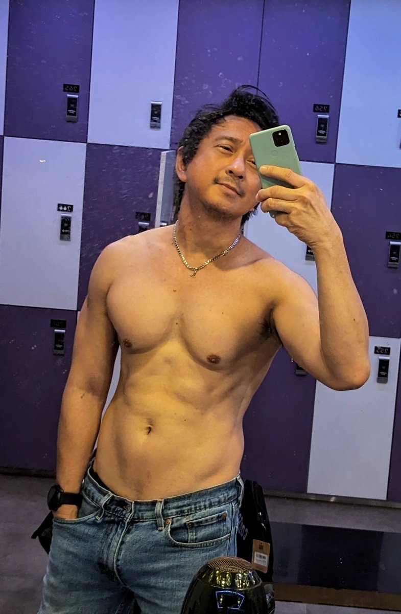 acedapogi's tweet image. di natupad bday wish ko for a new iPhone... pagtiyagaan ang old phone! 🤪 #pixel5