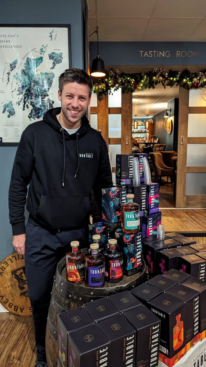 AberdeenShop's tweet photo. Today Alasdair of Turntable is in store sharing their amazing drams 🥃 https://t.co/IYvc4LRztZ