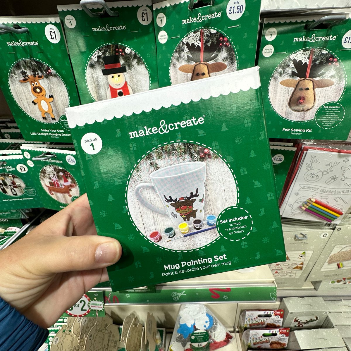 Get crafty this weekend with a Christmas craft set from @theworksstores 🎄 🎅 ✨
Which one will you choose? 🤩
#christmas #christmascraft #kidscraft #dunstable #quadrant #quadrantshoppingcentre #quadrantdunstable #dunstableshoppingcentre #shopsinDunstable #dunstablemums