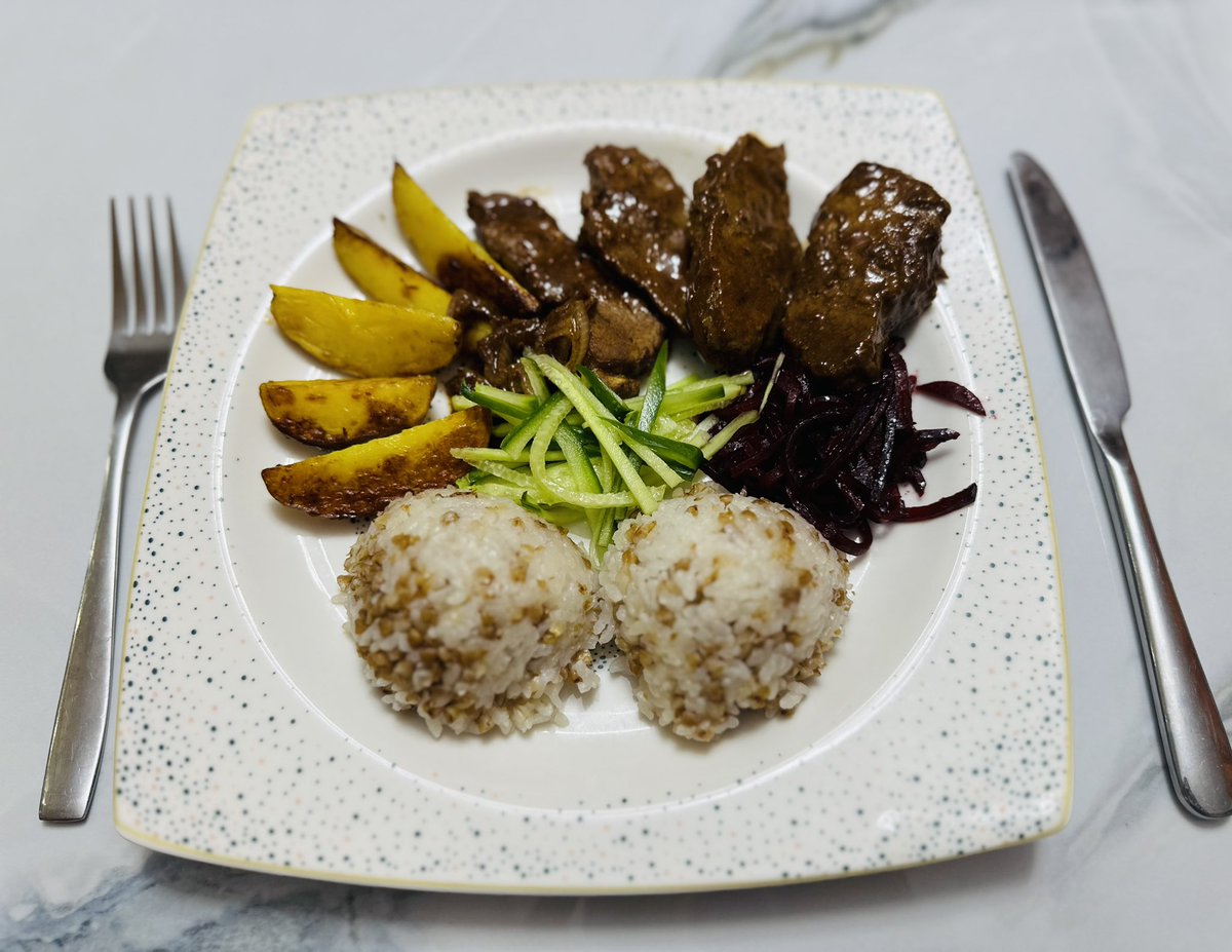 Амралтын өдөр байнадаа аяга хоол хийлээ😋